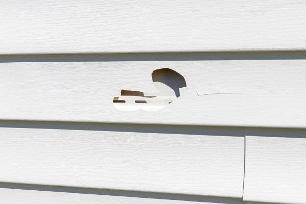Cost of White Vinyl Siding Repair in College Station