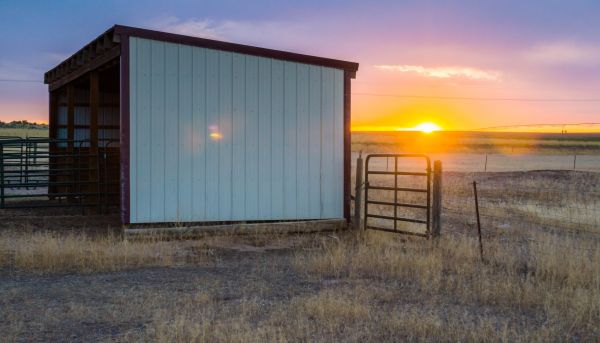 Cost of Pole Building Siding Service in College Station